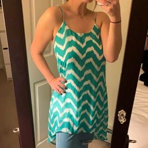 Green Chevron High-to-Low Tank